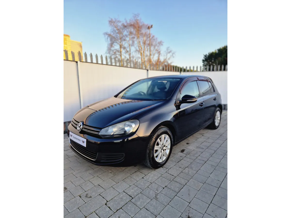 Volkswagen Golf 1.2 PETROL AUTO - Image 4