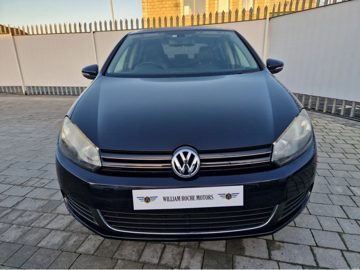 Volkswagen Golf 1.2 PETROL AUTO - Image 3