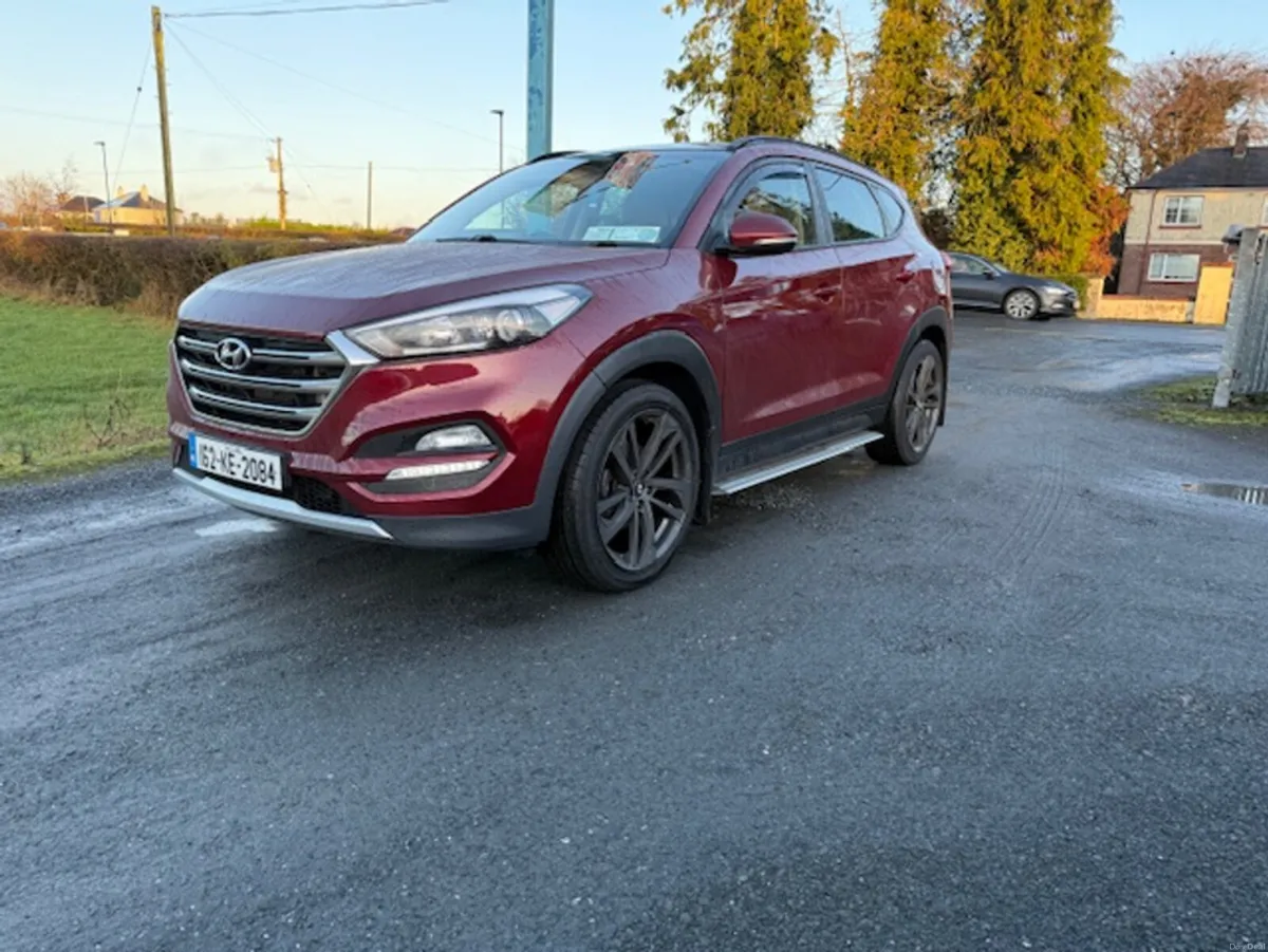 Hyundai Tucson IX35 PREMIUM 5DR - Image 1