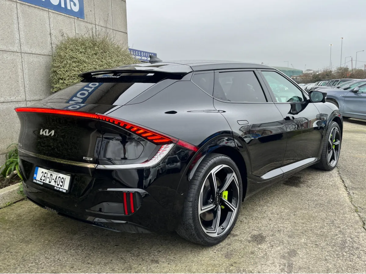 Kia EV6 GT ELECTRIC //575BHP//MASSIVE SPEC//RARE// - Image 4