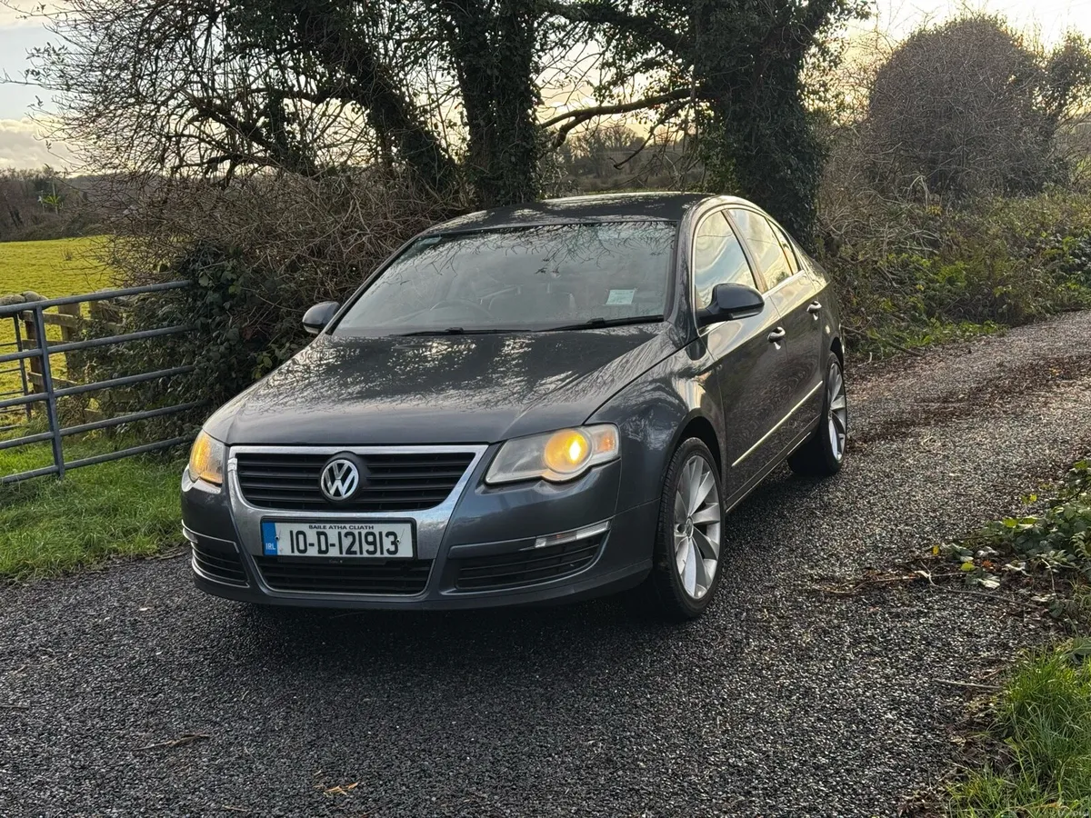 2010 vw Passat automatic - Image 4