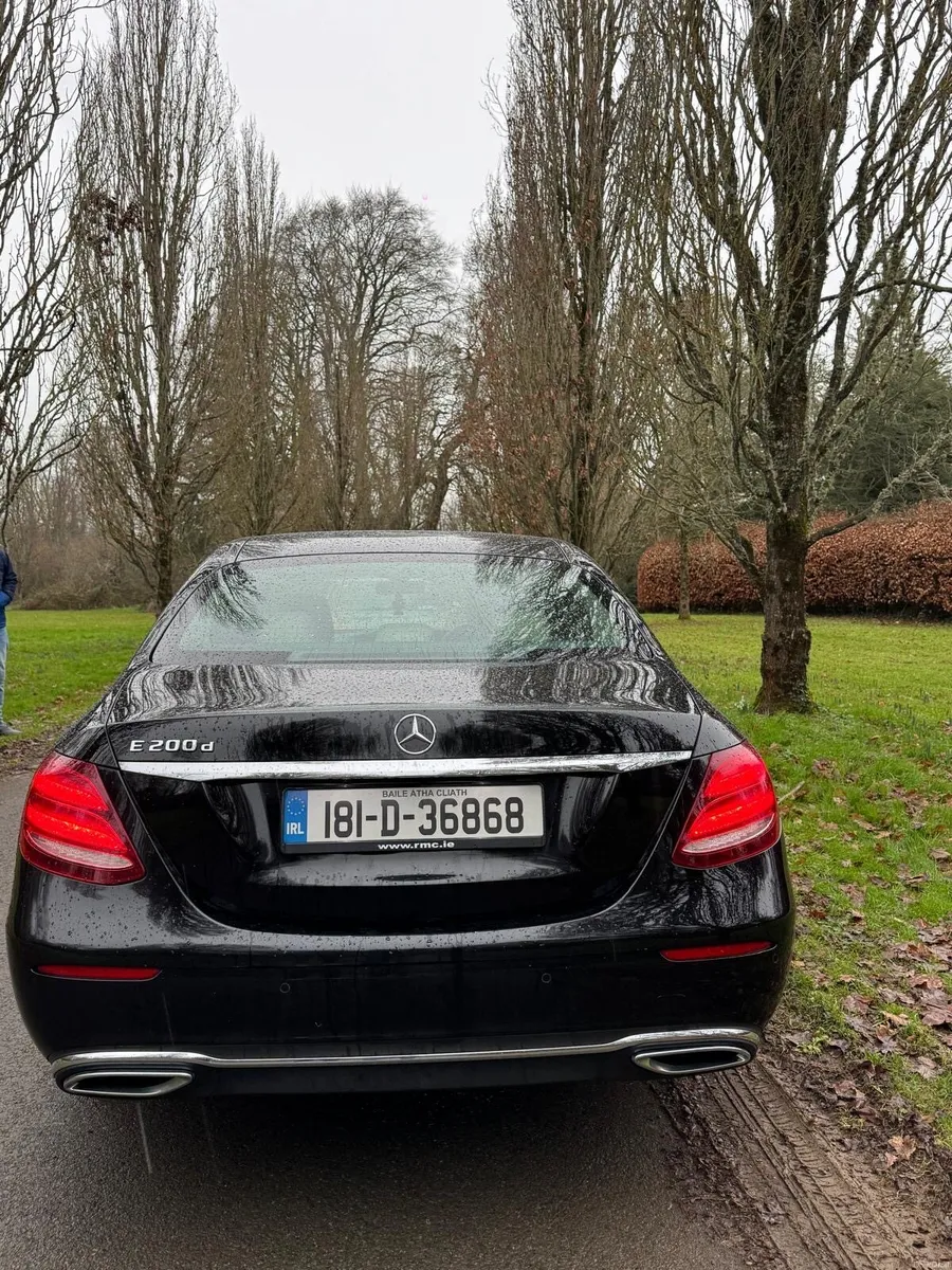 Mercedes-Benz E200 - Image 3