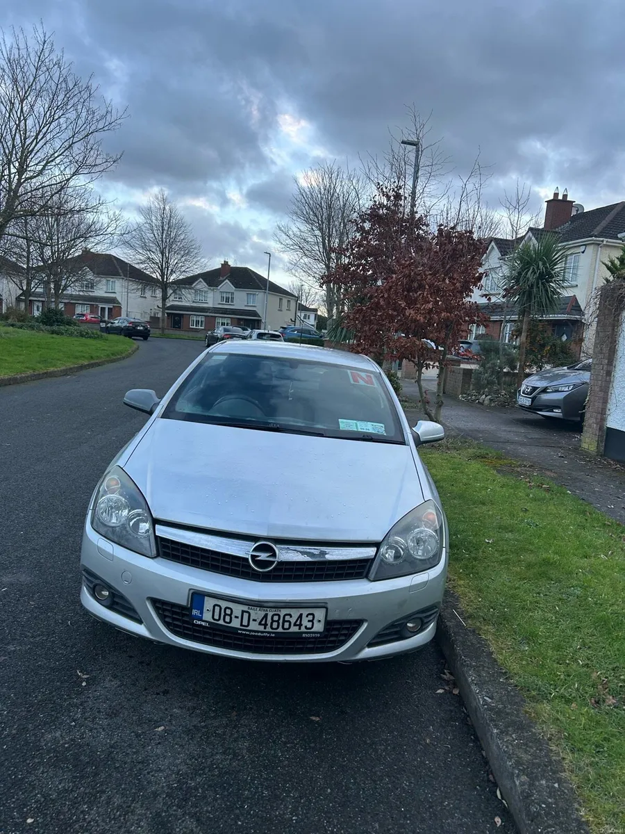 Opel Astra 1.4 - Image 1