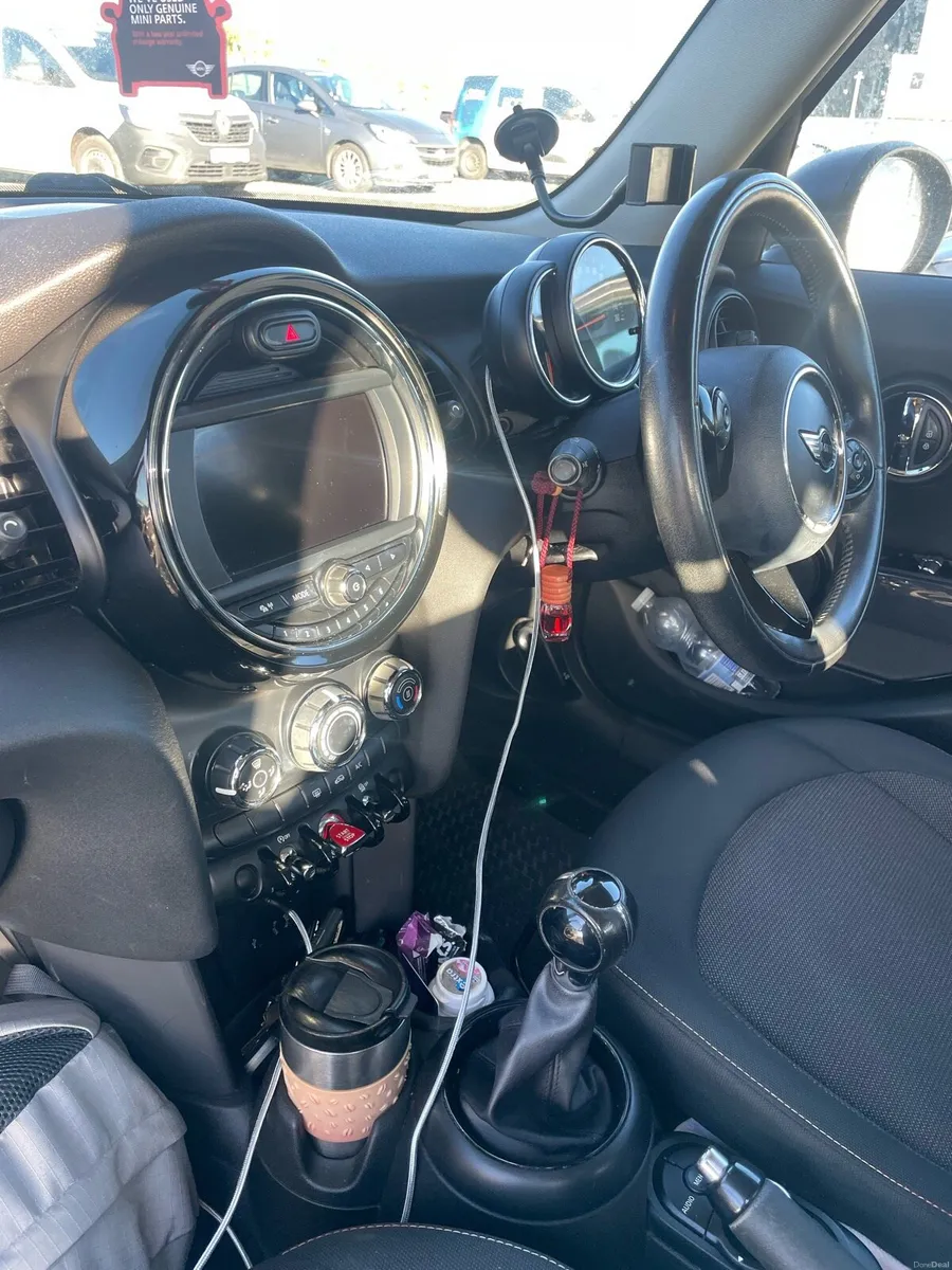 Mini Cooper one 2015 - Image 3