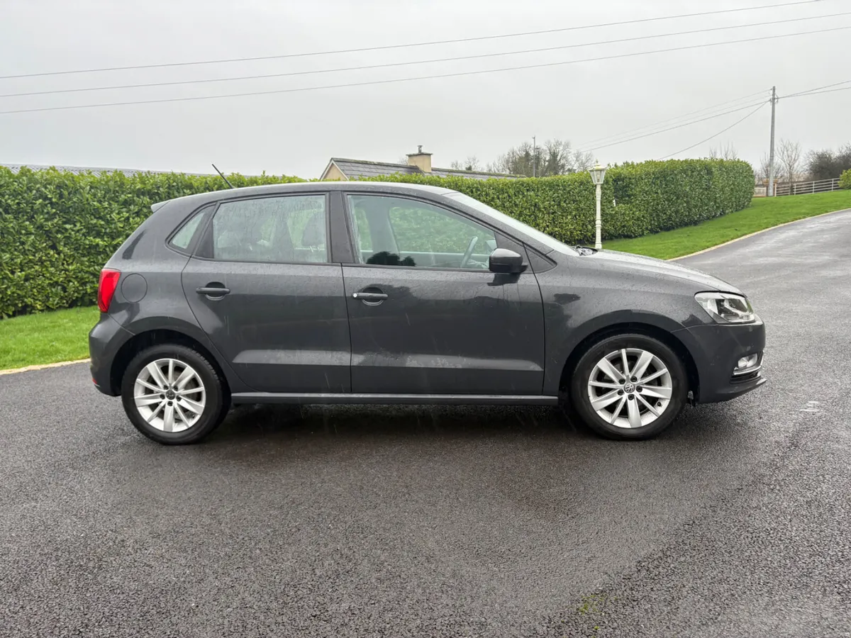 Volkswagen Polo 2015 - Image 4