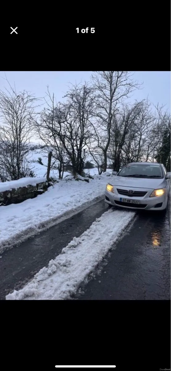 Toyota Corolla low miles - Image 1