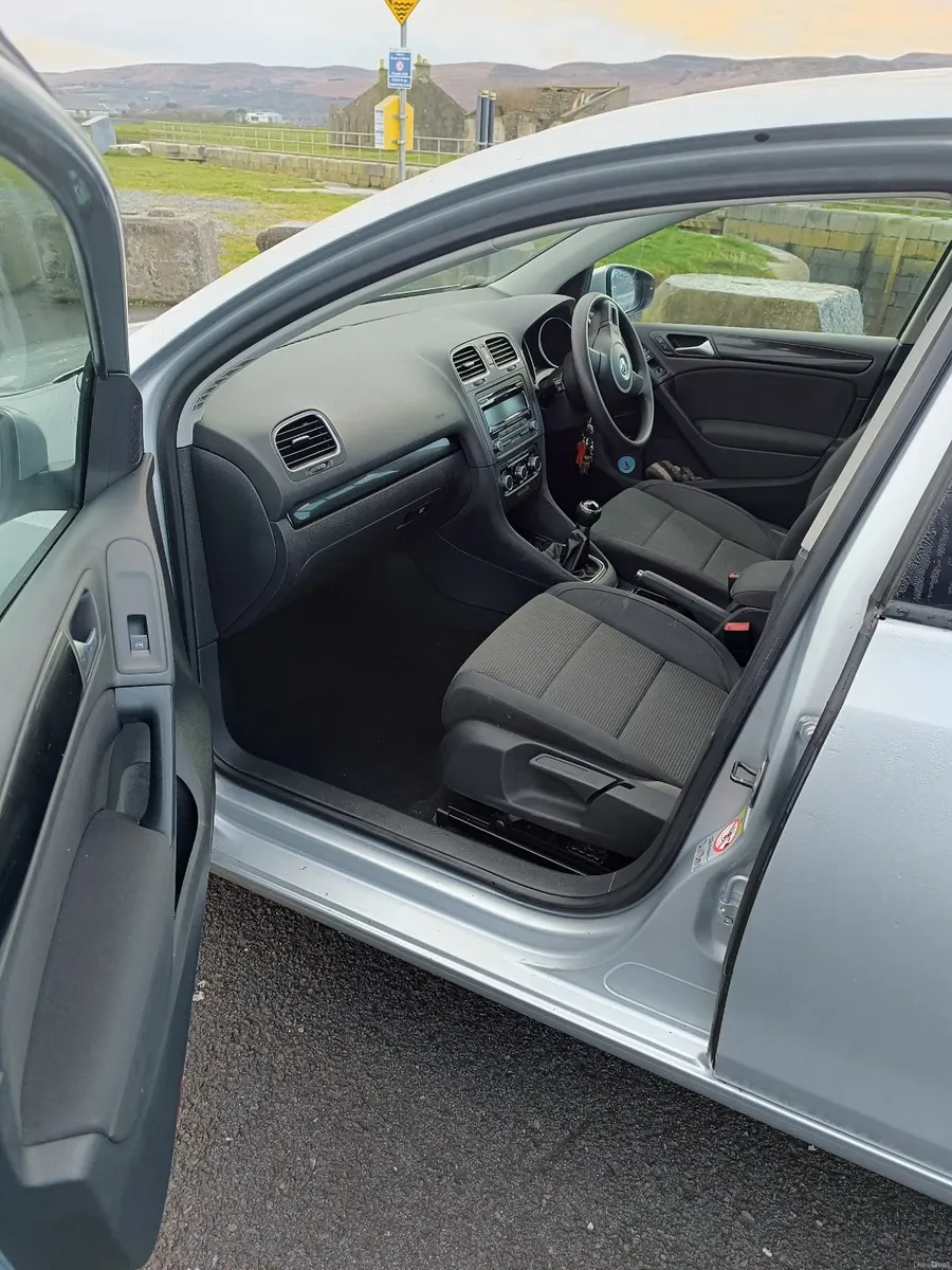 VW Golf 1.4 Petrol NCT 09/2026 - Image 4