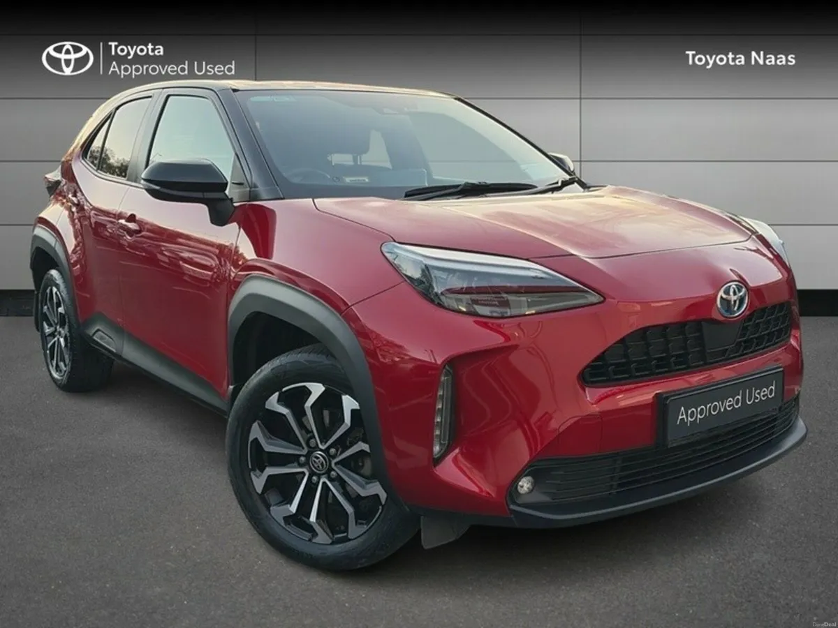 Toyota Yaris Cross CROSS LUNA SPORT - Image 1