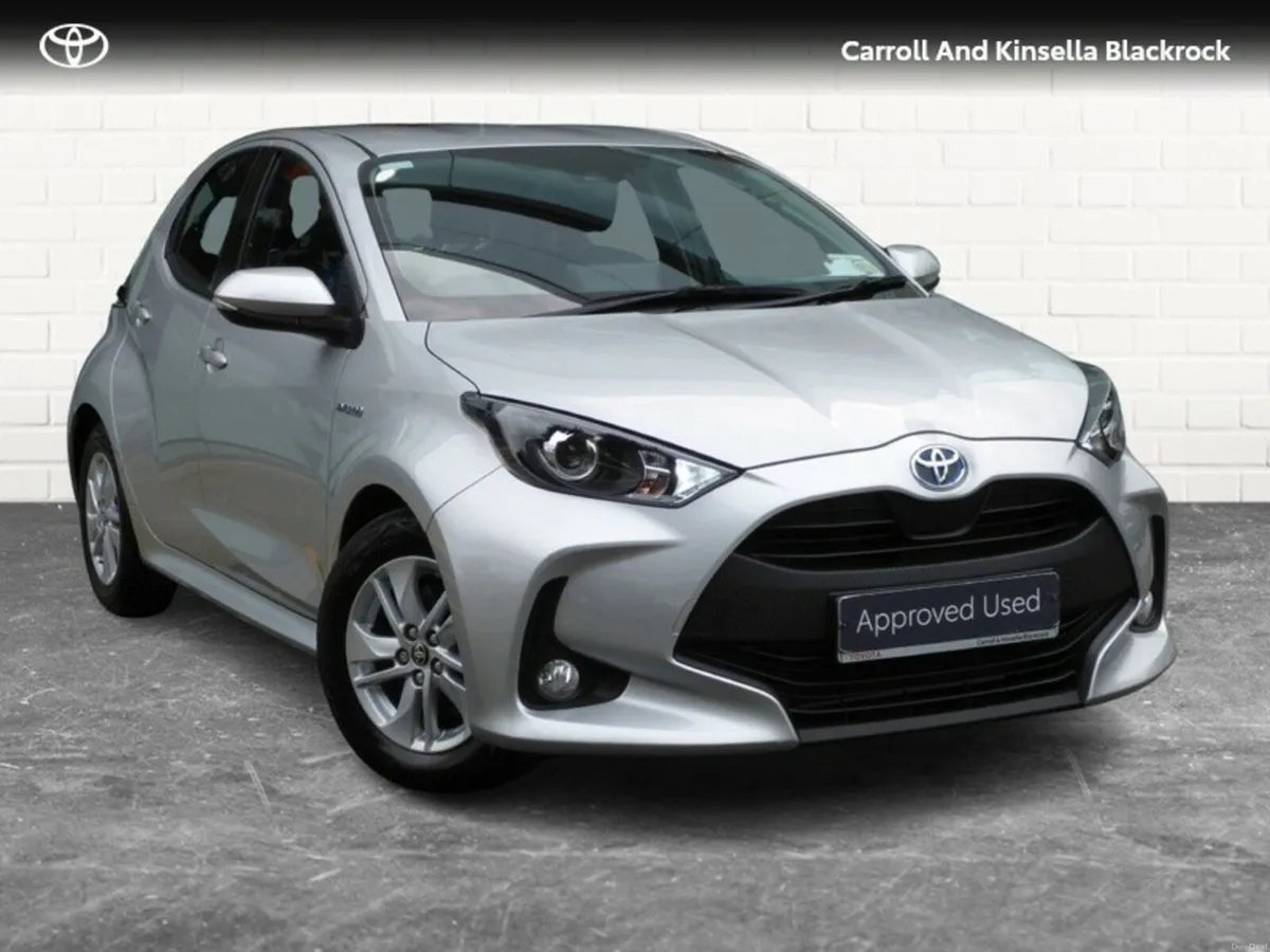 Toyota Yaris Hybrid Luna - Image 1