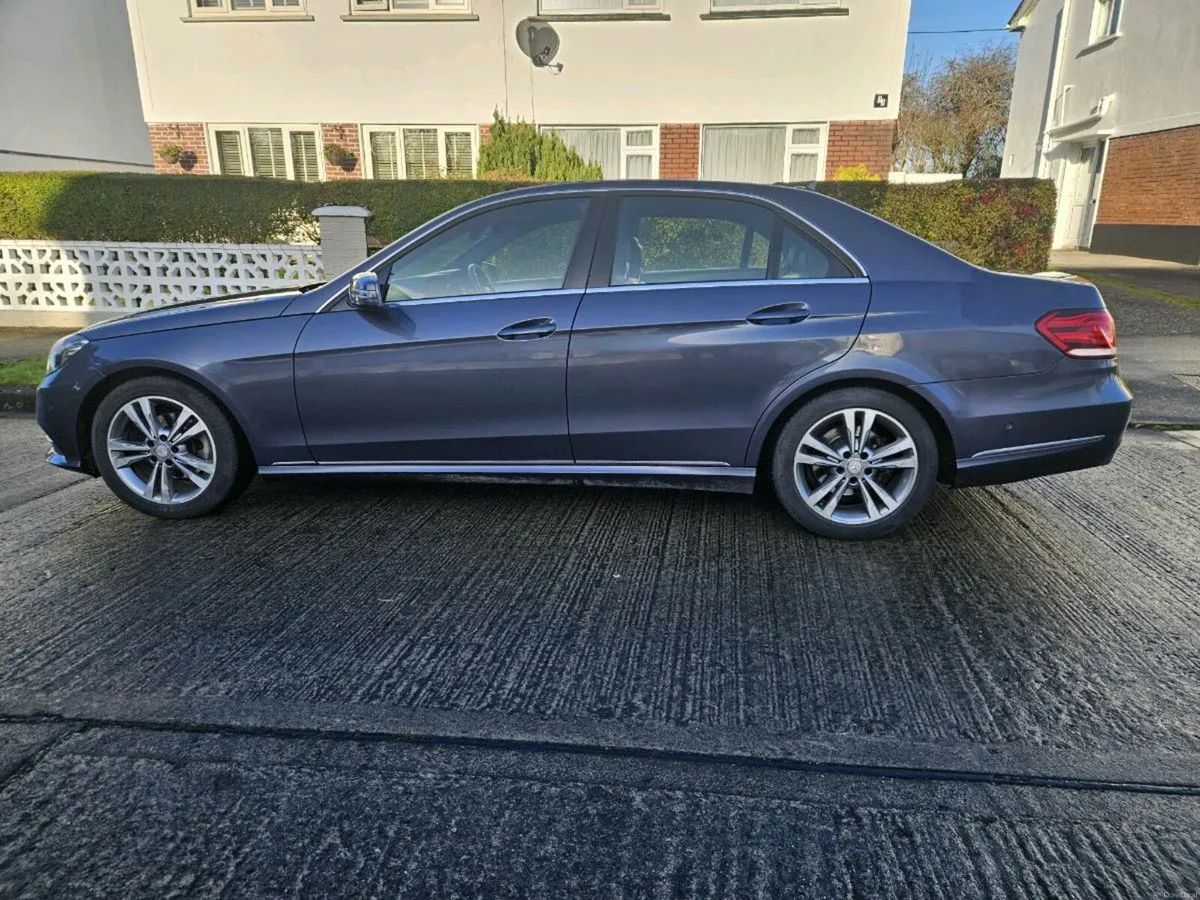 2015 Mercedes E-220D, 236km. - Image 3