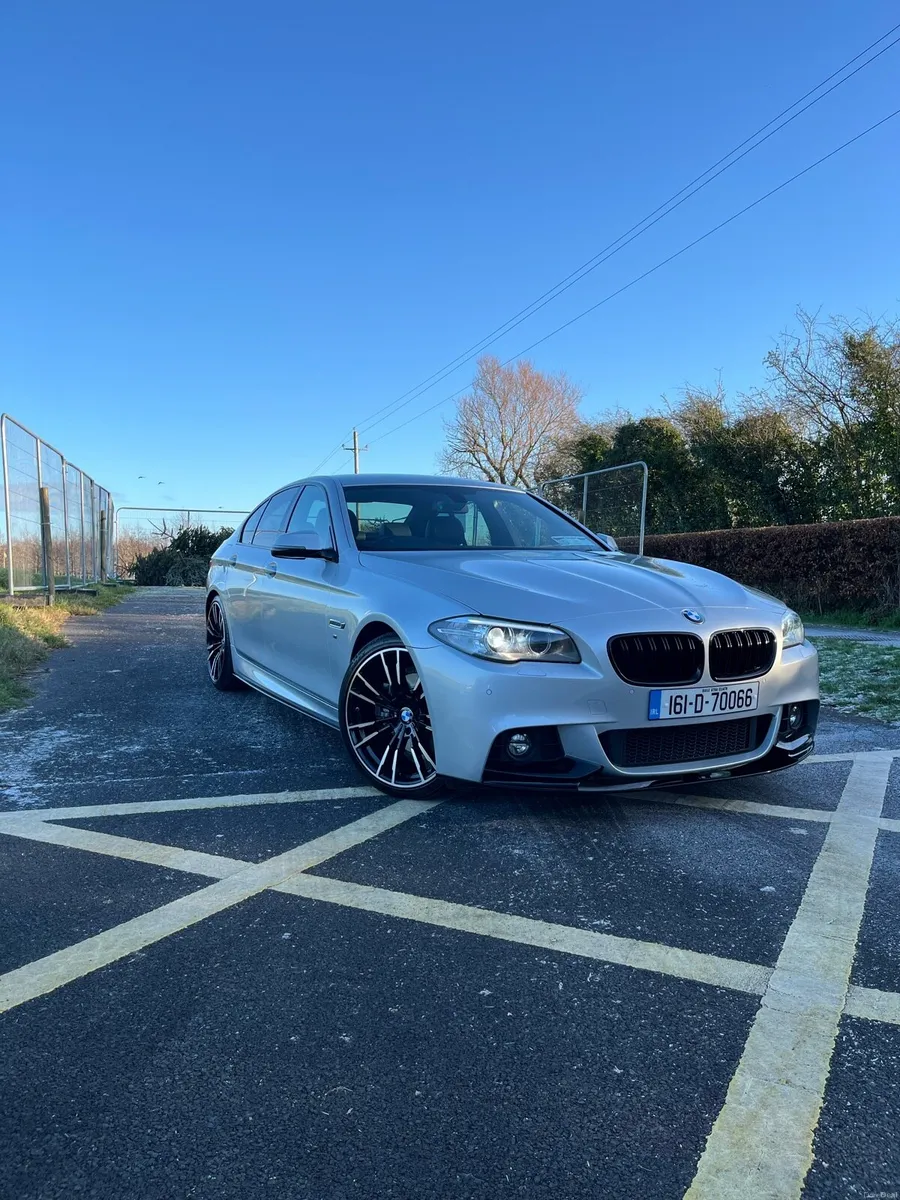 **LOW MILEAGE** BMW 520D 2016 - Image 1