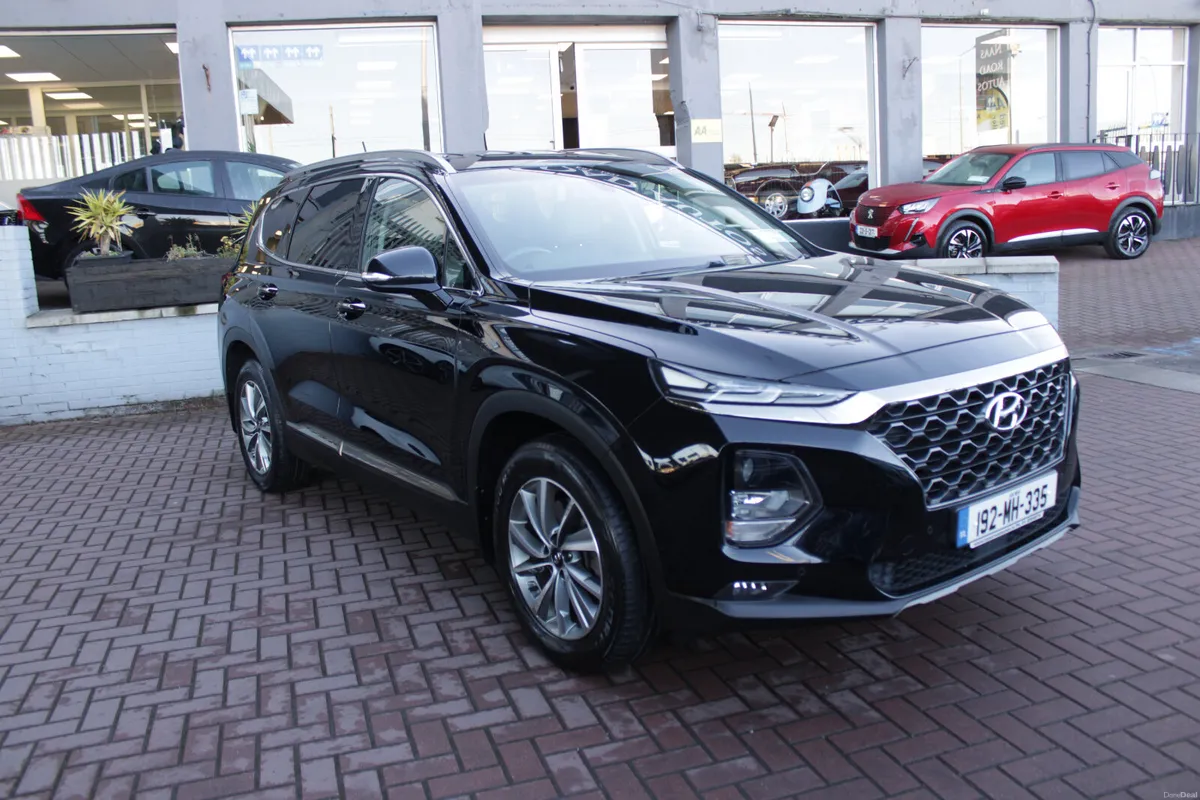 2.2CRDI EXECUTIVE 4WD 7 SEATER - Image 1