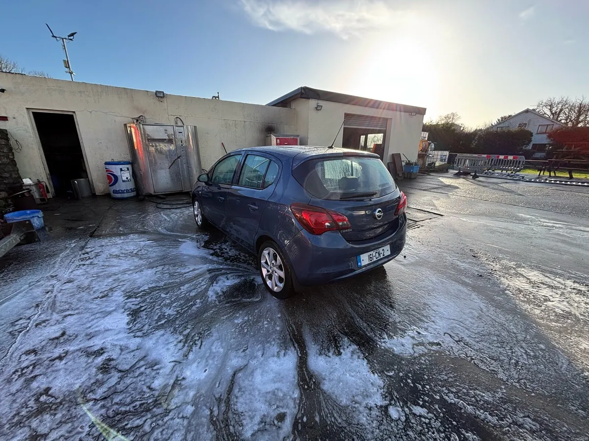 Opel Corsa 2016 1.4 petrol - Image 3