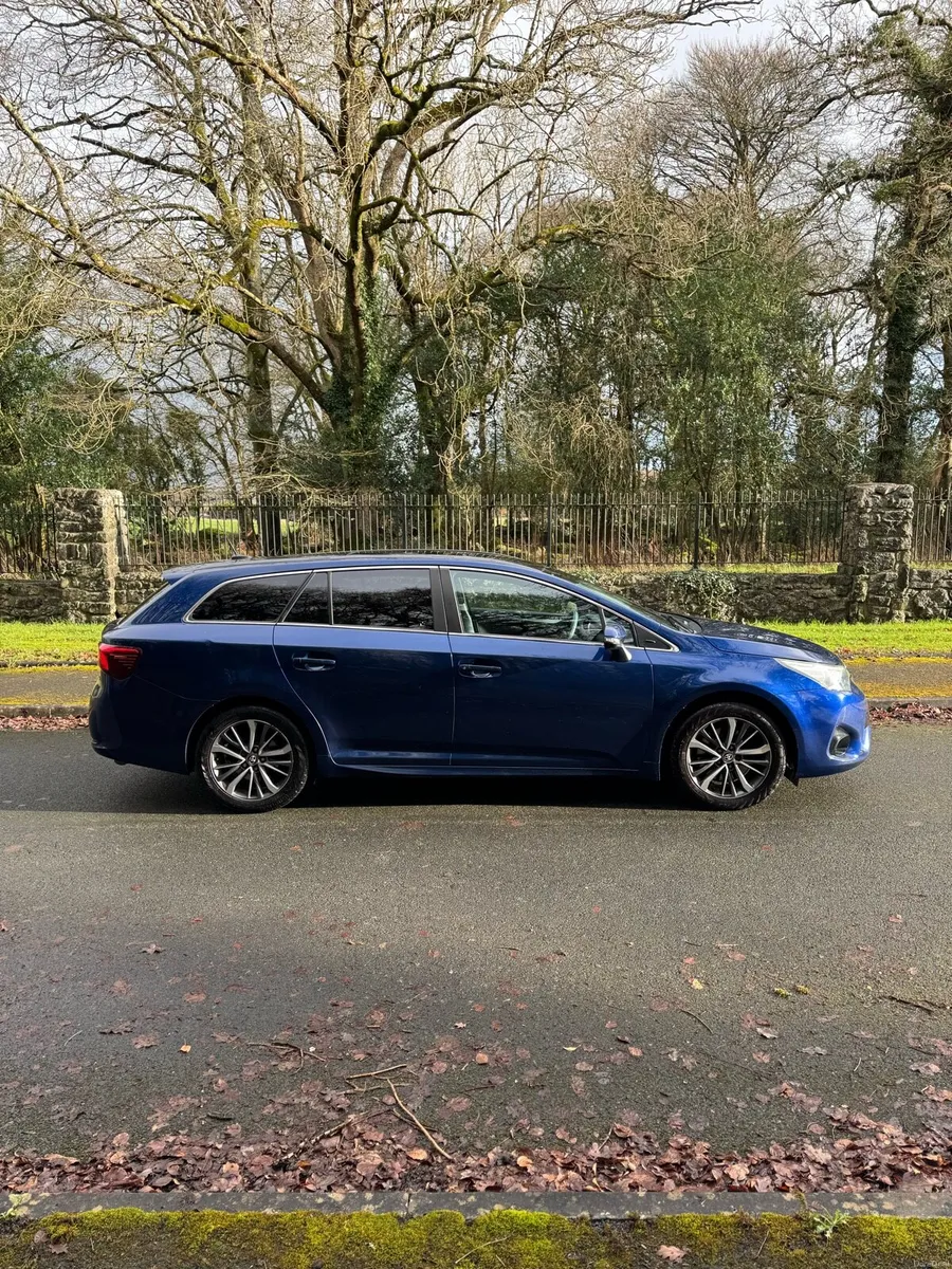 2015 Toyota Avensis Estate Bussiness Ed 2L Diesel - Image 2