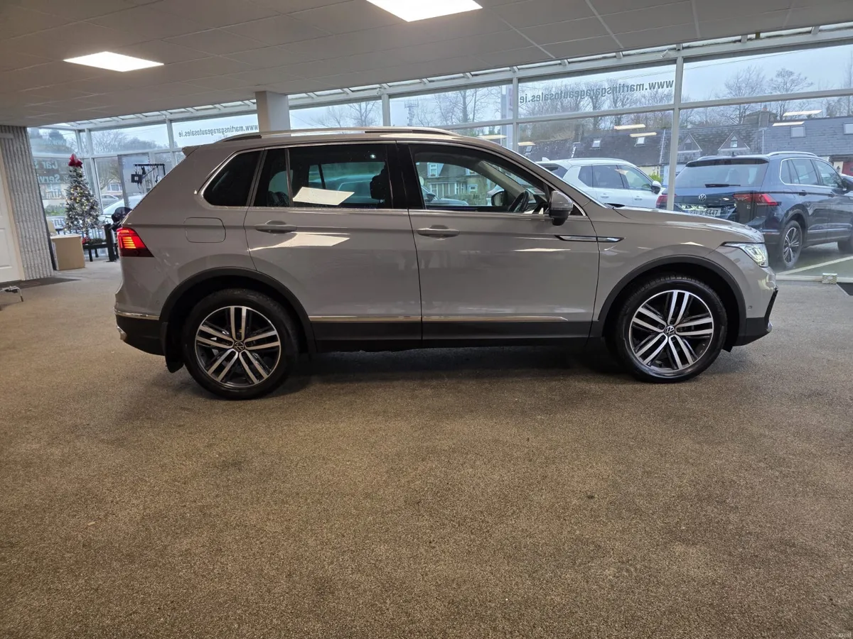Volkswagen Tiguan Elegance 2.0 tdi 150PS  2021 - Image 4