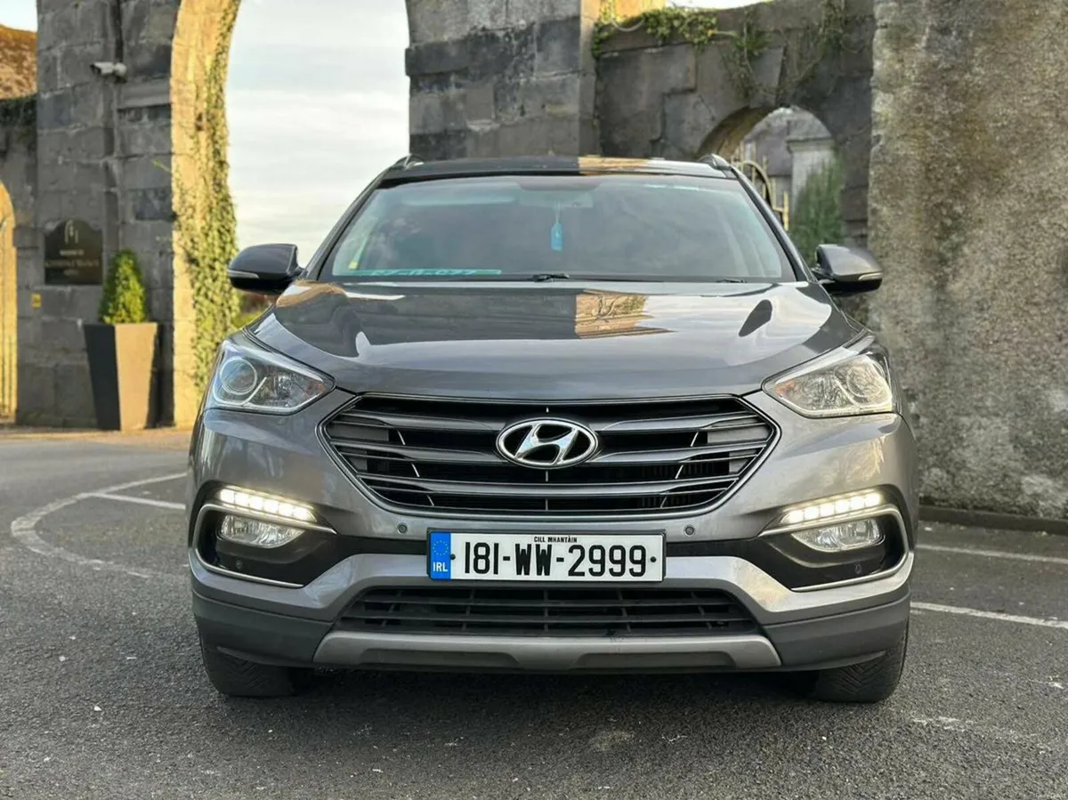 Hyundai Santa Fe 2018 - 7 Seater Executive 4WD - Image 3