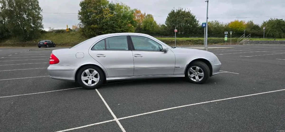 W211 E200 Kompressor - Image 1