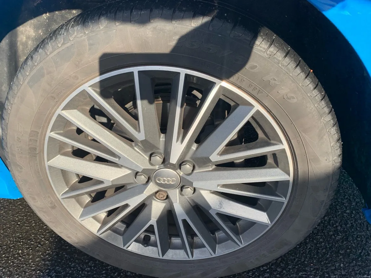 Audi Q3 S-Line - Image 4