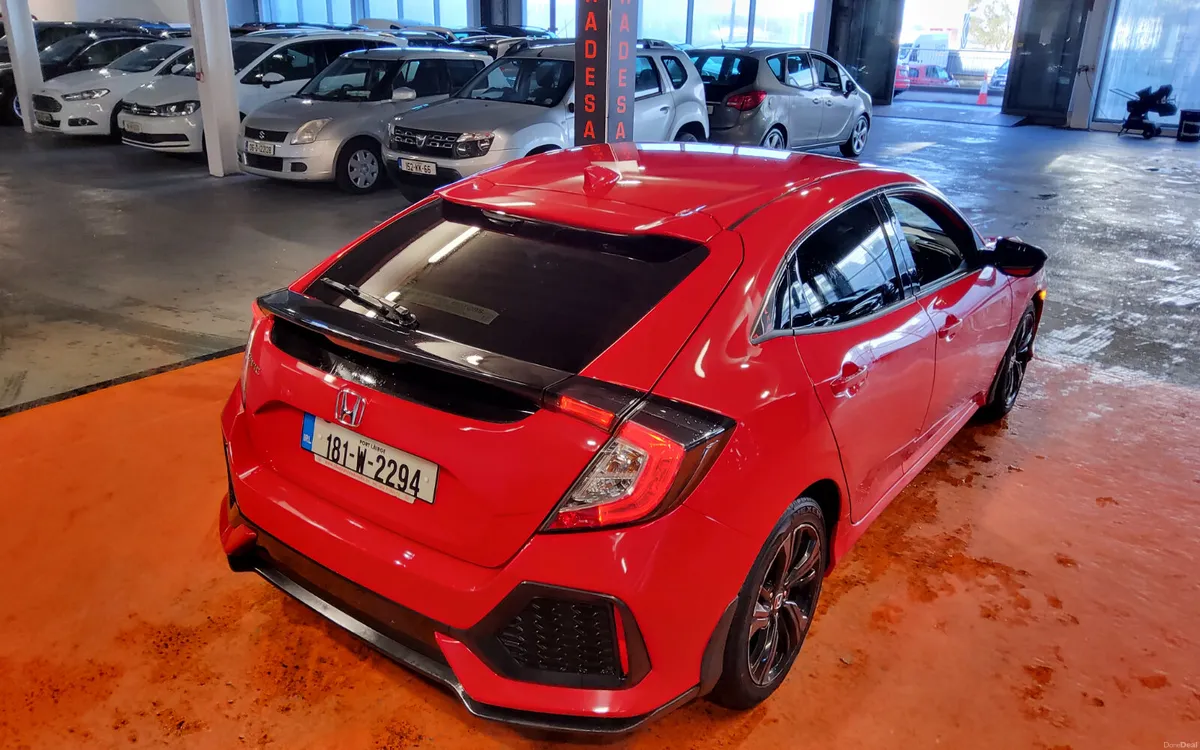 Honda Civic 2018 - Image 3