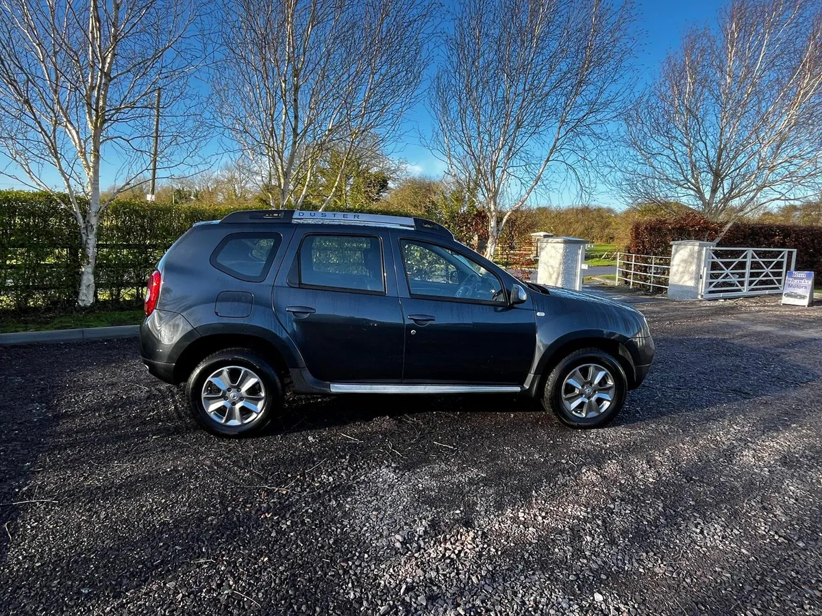 Dacia Duster 1.5 DCI 4WD Signature Model - Image 3