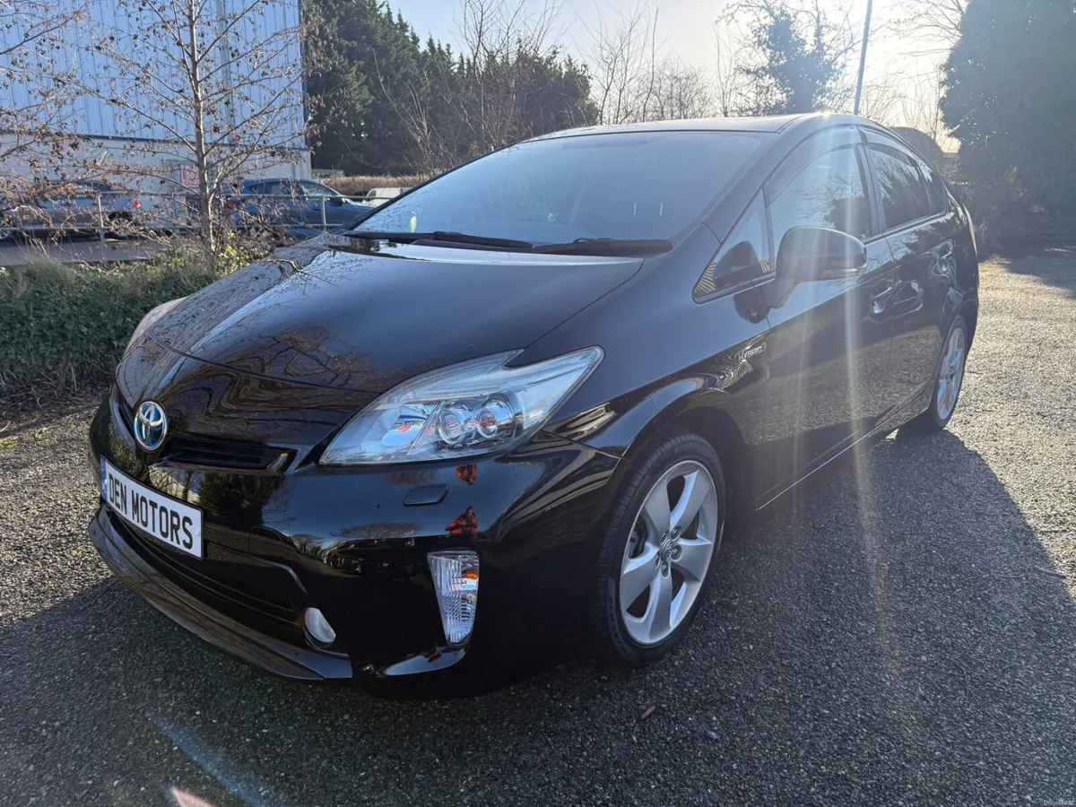 Toyota Prius - Image 2
