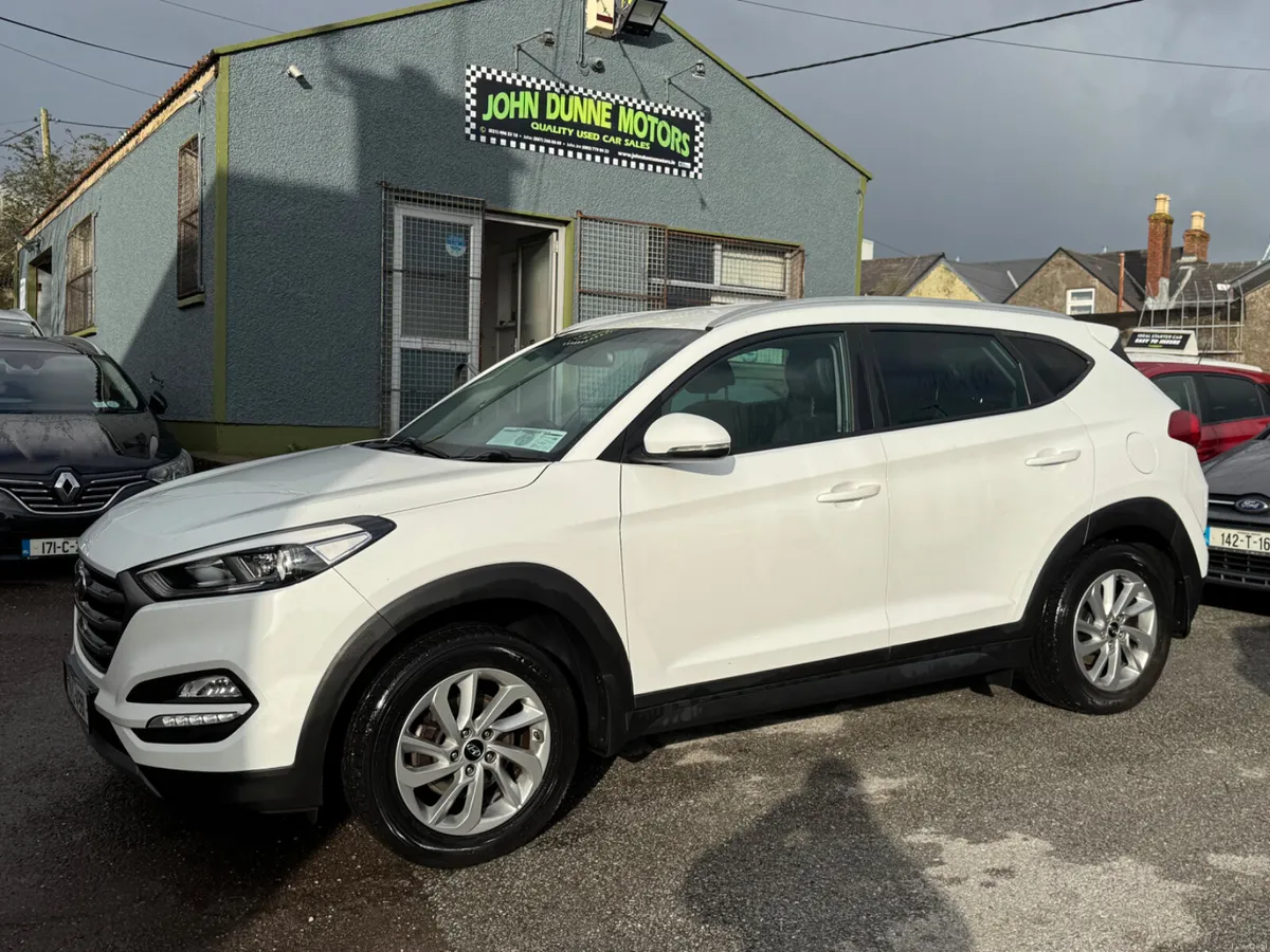 Hyundai Tucson Executive high spec - Image 3