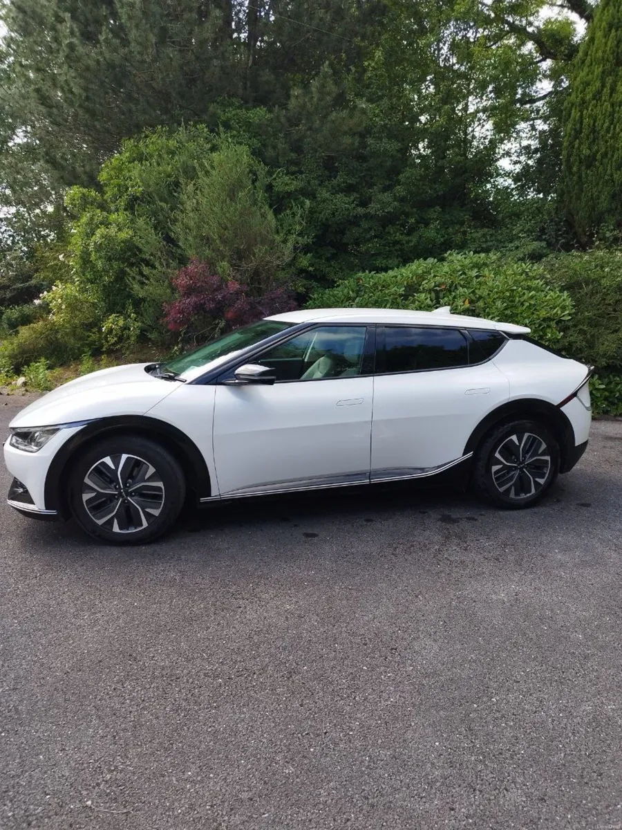 Kia EV6 - Image 3