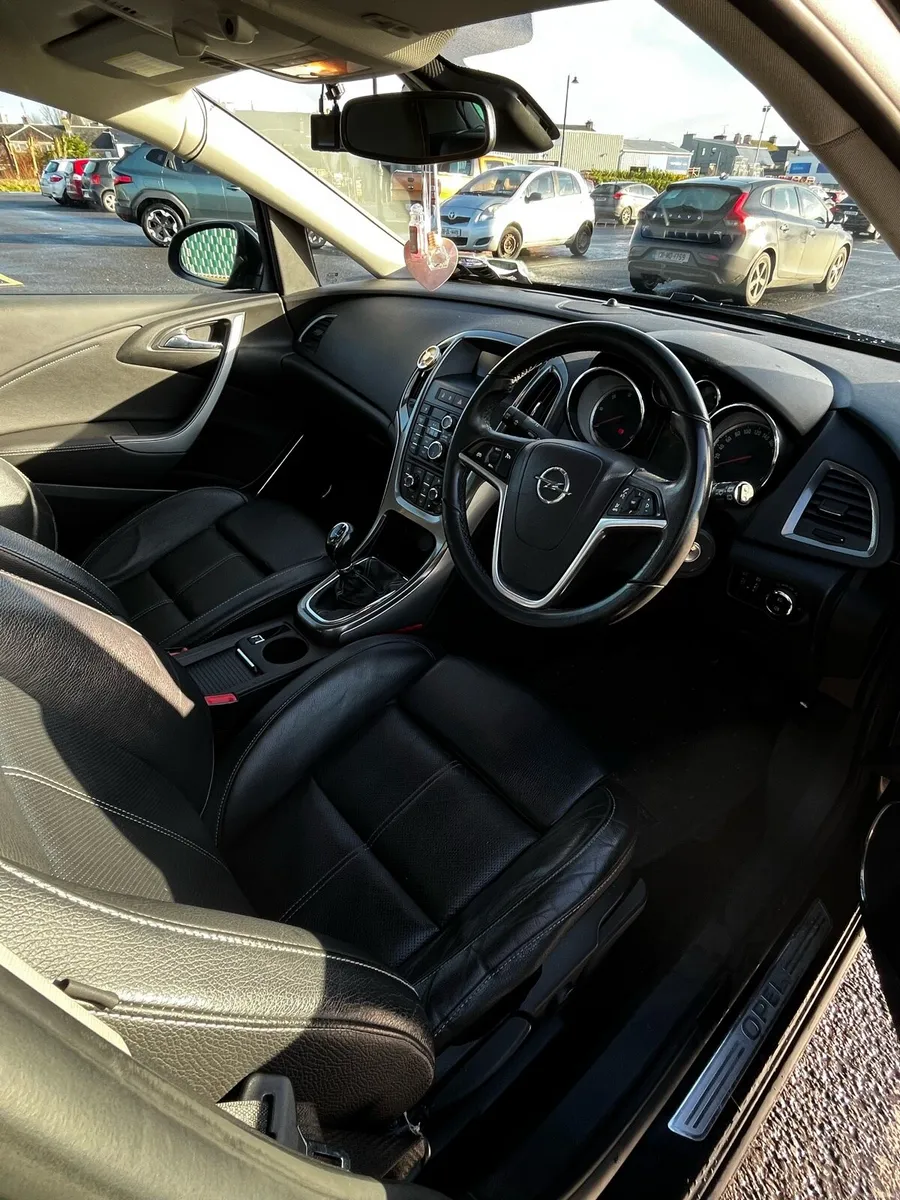 Opel Astra CDTI - Image 1