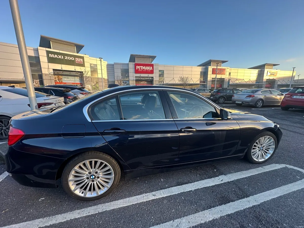 BMW 320d Luxury 2013, Really LOW mileage, NEW NCT - Image 3