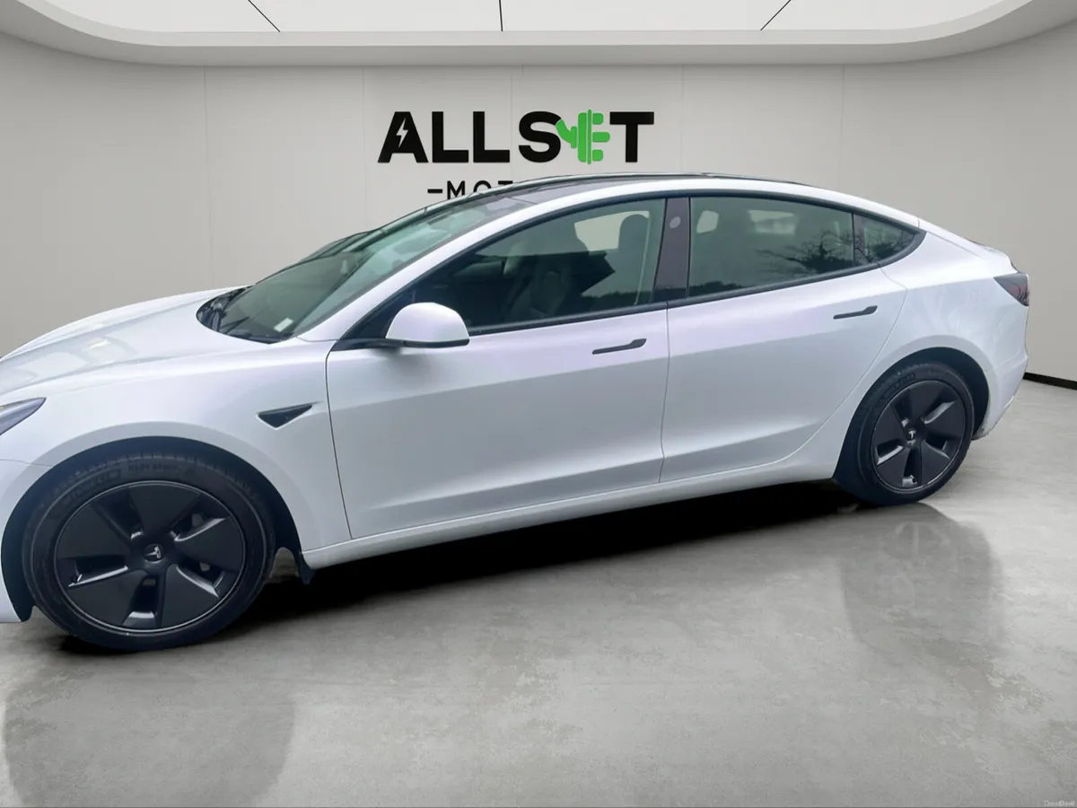 Tesla Model 3 2021 - Image 3