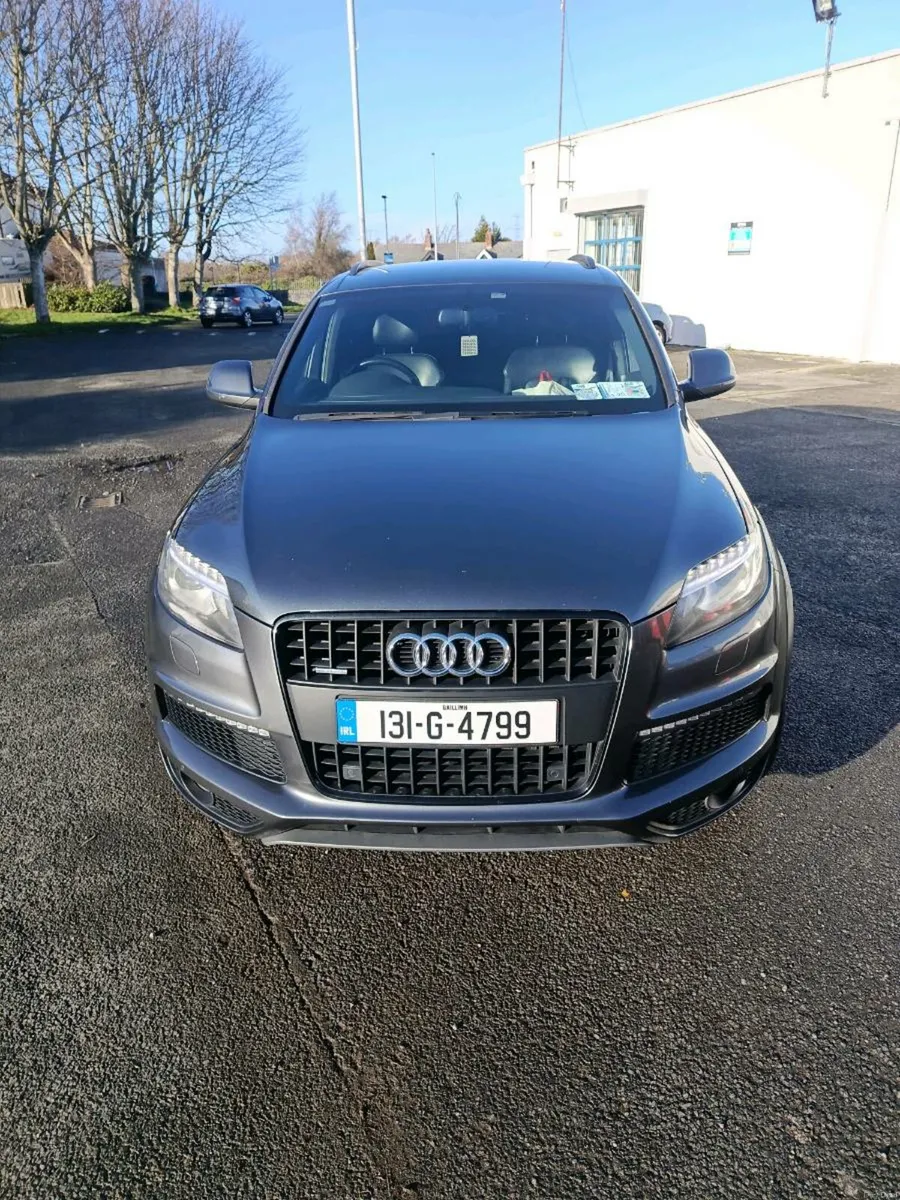 Audi Q7 - Image 1