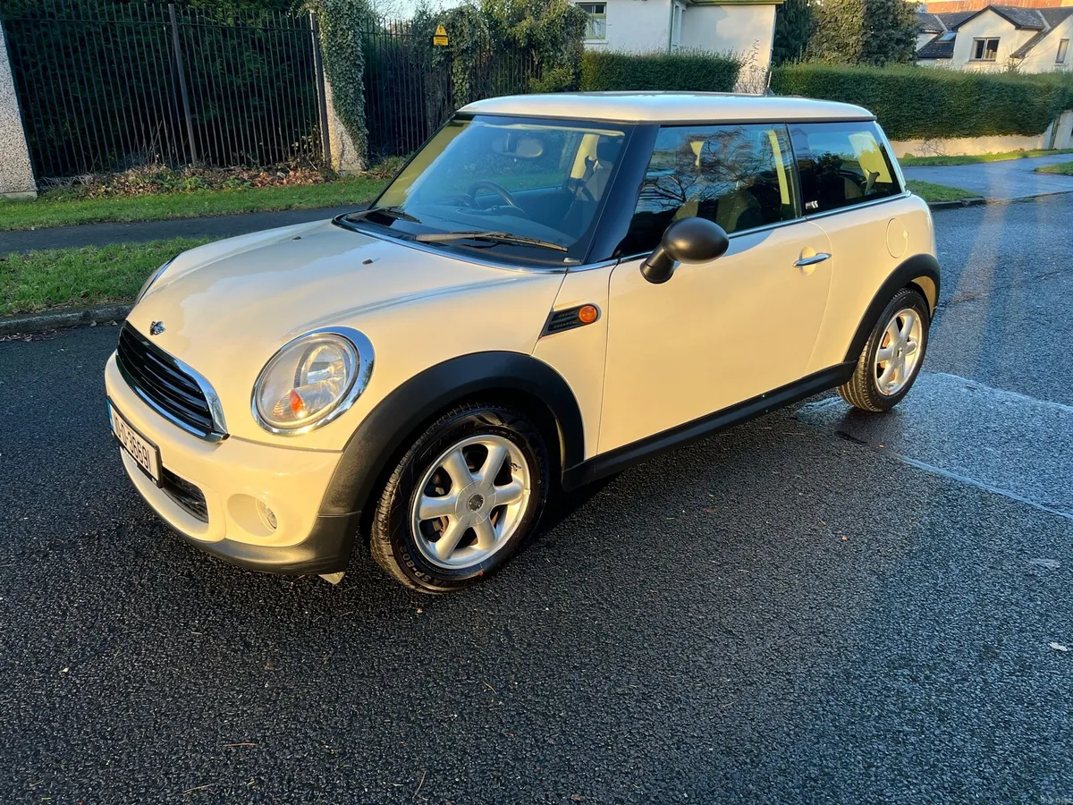 2010 Mini low miles new NCT spotless - Image 4