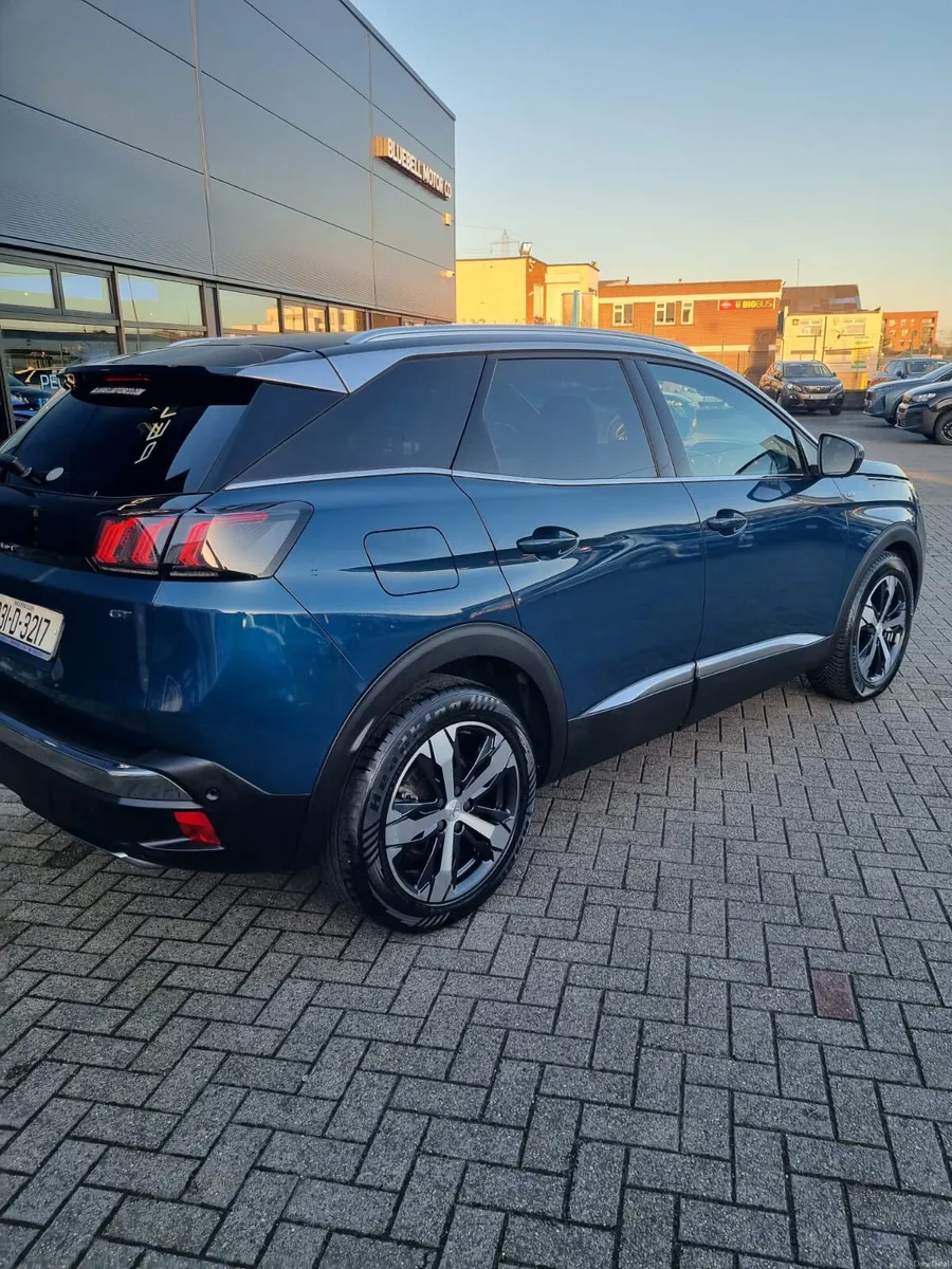 Peugeot 3008 2023 - Image 2