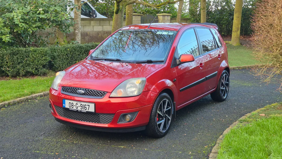 Ford Fiesta Ghia 1.4TDCi 75HP - Freshly Serviced - Image 3