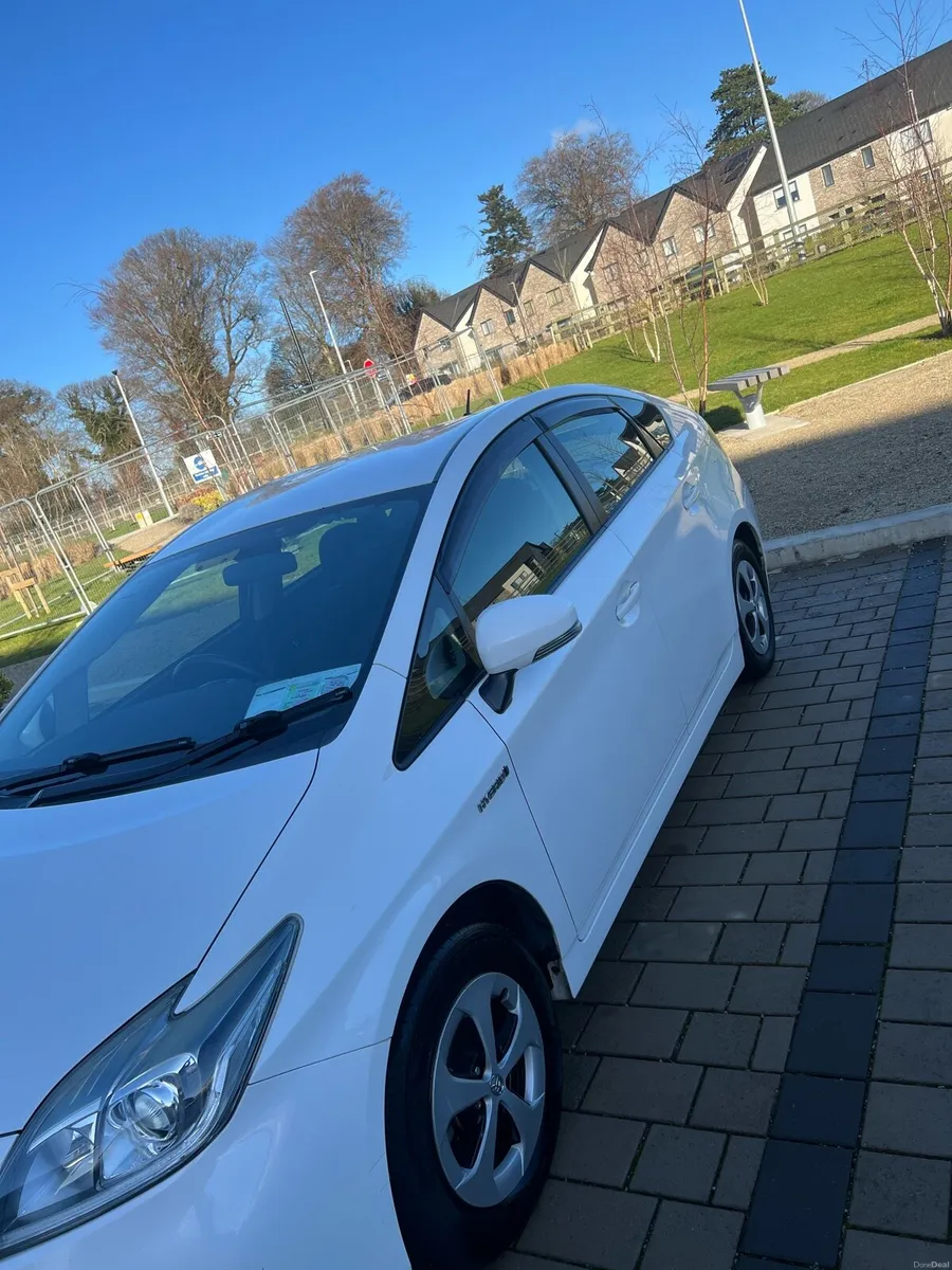 Toyota Prius 2016 - Image 4