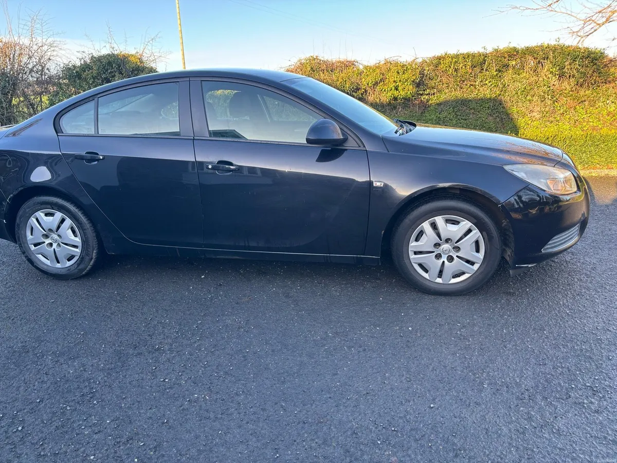 Opel Insignia 2lt Diesel auto - Image 1