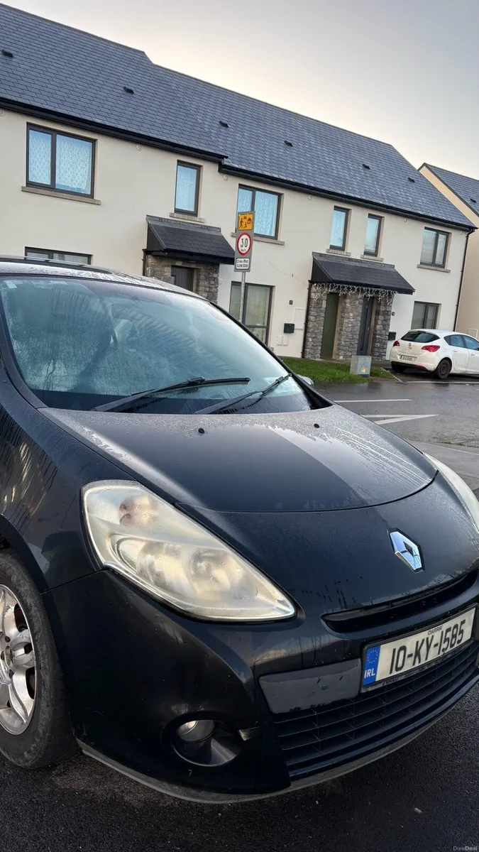 Renault Clio - Image 1