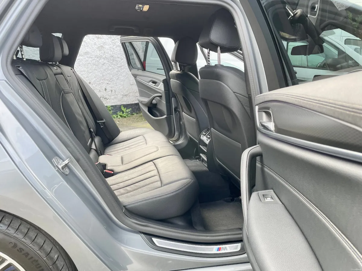 BMW 5-Series 530E M-Sport Touring PHEV Auto,2022 - Image 4