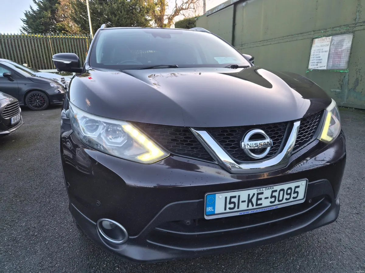 Nissan Qashqai 2015 TEKNA PANORAMIC ROOF - Image 3