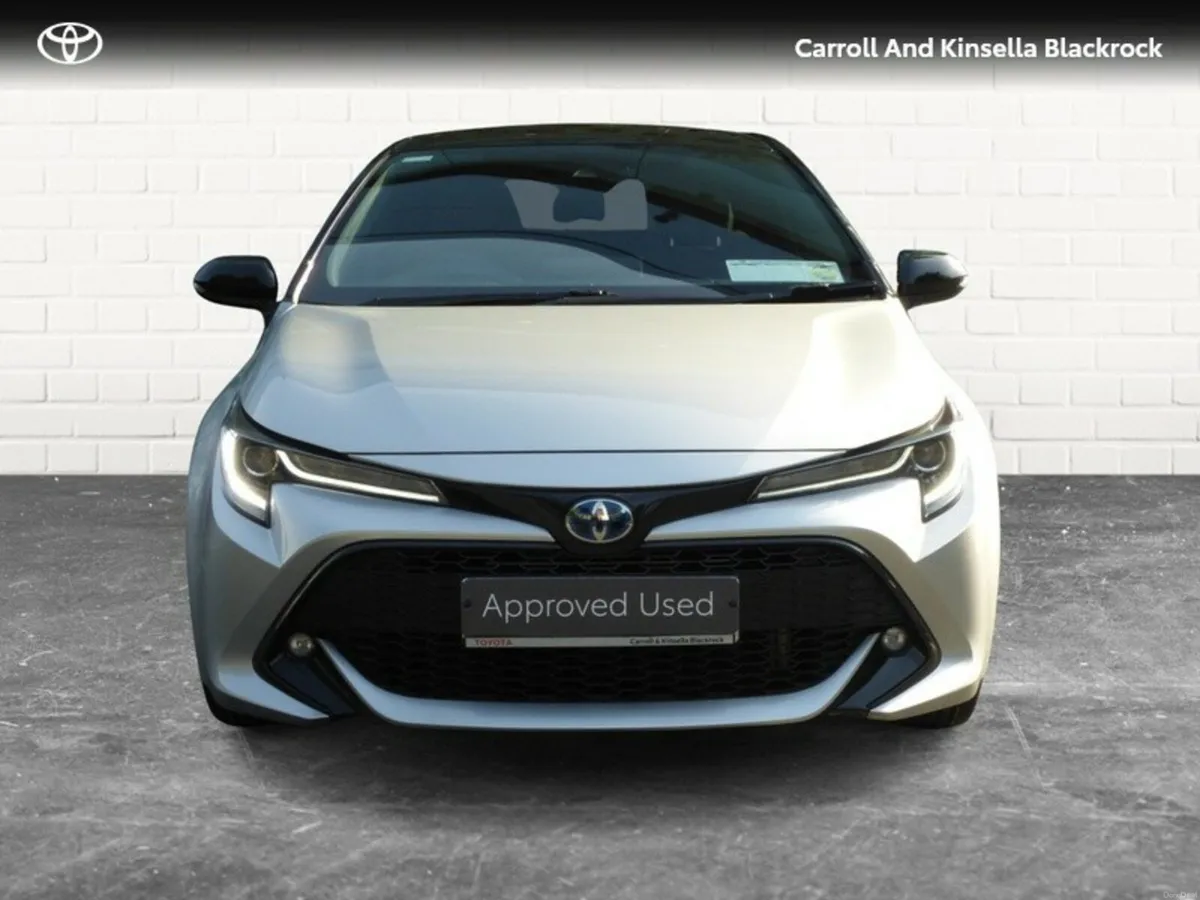 Toyota Corolla Hybrid Luna Sport HB - Image 4