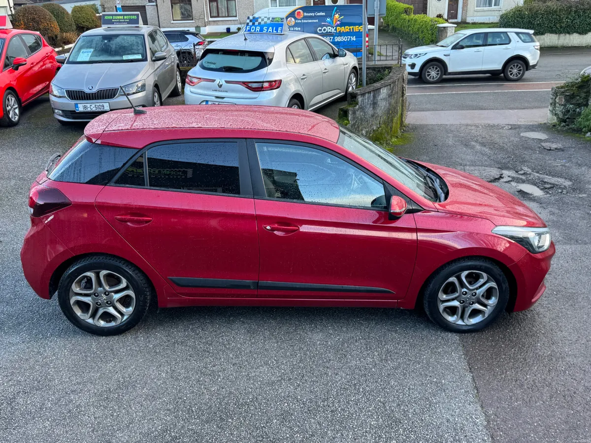 Hyundai i20, Ideal starter car - Image 3