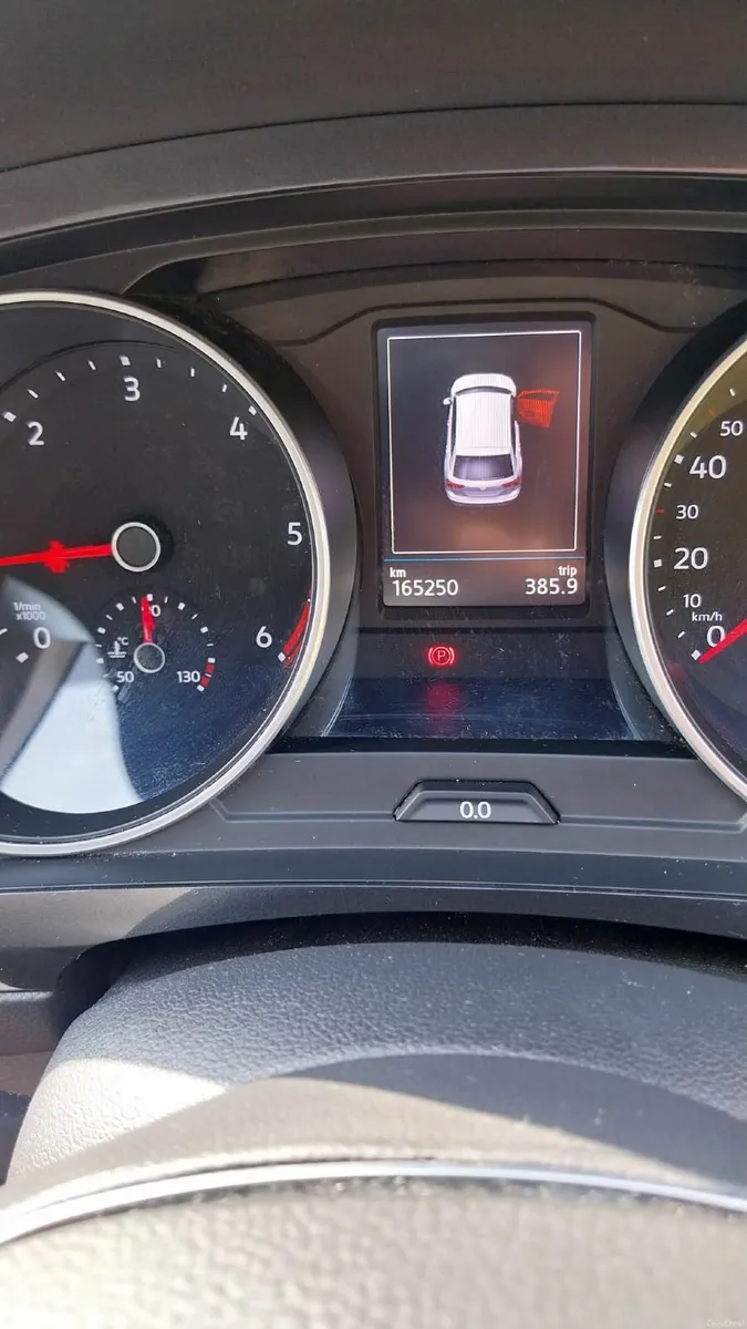 Volkswagen Tiguan 2017 - Image 3