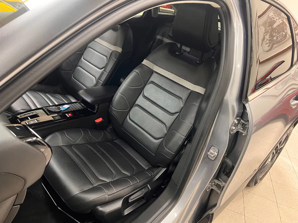 AUTOMATIC Top Spec Full Leather As New Low Kms 1 O - Image 2