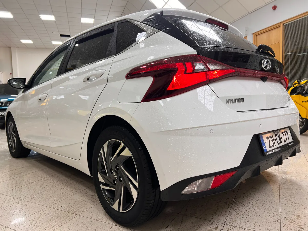 Only 18,000 Kms As New 2023 DELUXE PLUS 5DR **Fina - Image 3