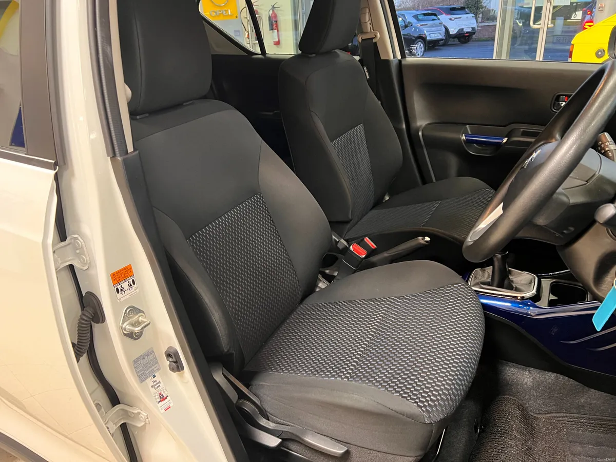 Only 28,000 Kms 1.2 DUALJET HYBRID High Spec 1 Own - Image 3