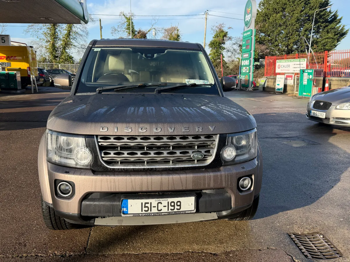 2015 Land Rover Discovery - Image 2