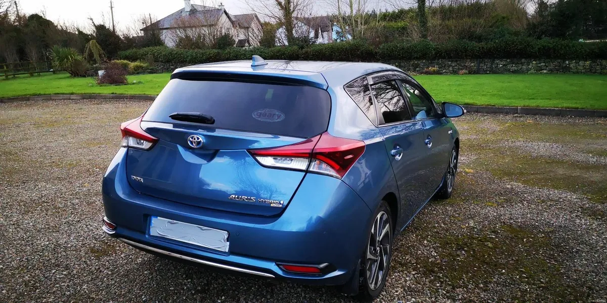 Toyota Auris SOL Hybrid 2016 - Image 2