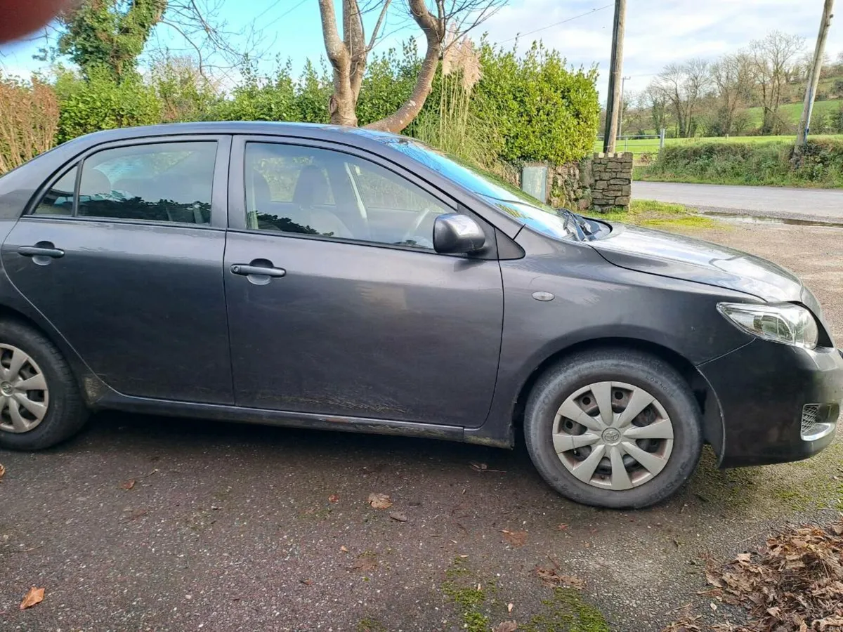 Toyota Corolla - Image 2