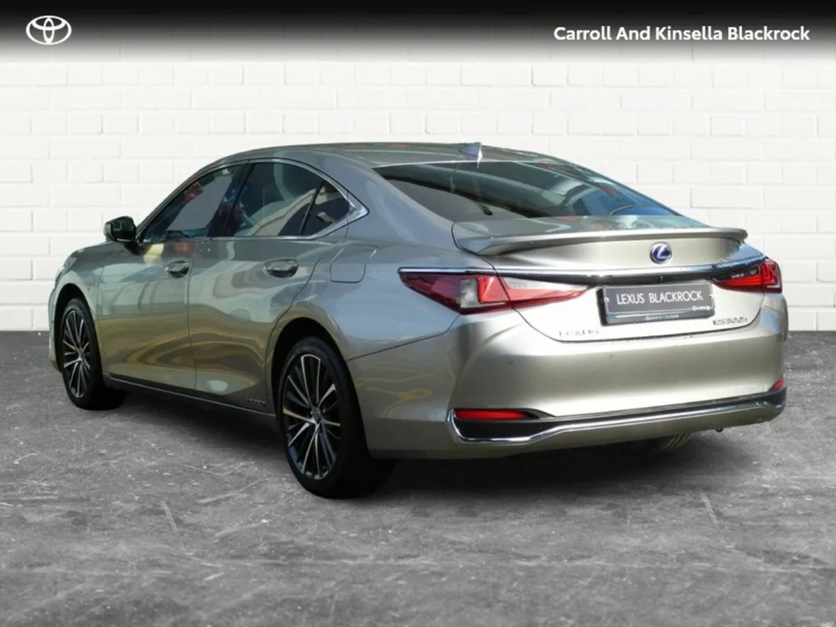 Lexus ES Hybrid Dynamic - Image 3