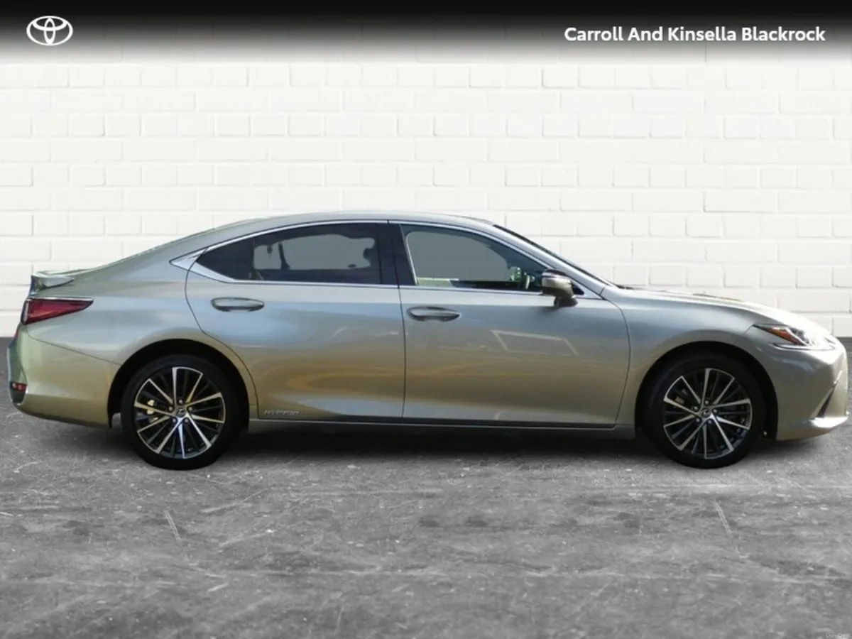 Lexus ES Hybrid Dynamic - Image 4